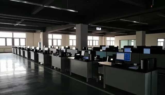 构建高效团队:定制私家车服务的选型关注点